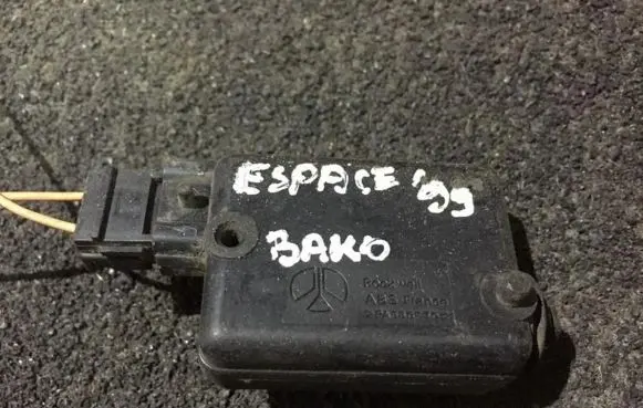 Renault Espace III Central locking motor 