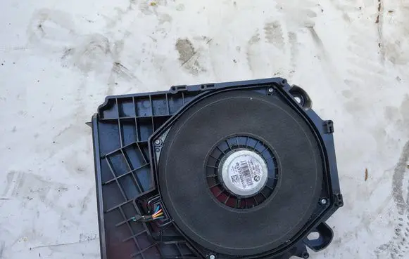 BMW 3 E92 E93 Subwoofer speaker 9192461