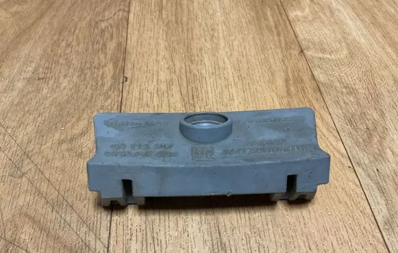 Opel Insignia A Battery bracket 09115187