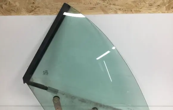Audi A4 S4 B6 8E 8H Rear side window 43R00082 A011404