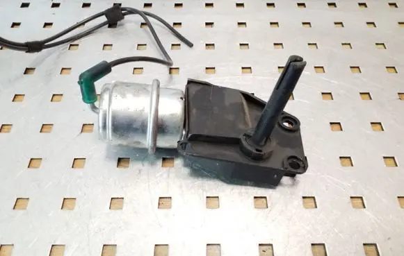 Ford Transit Valve vacuum 98VW18B828BA