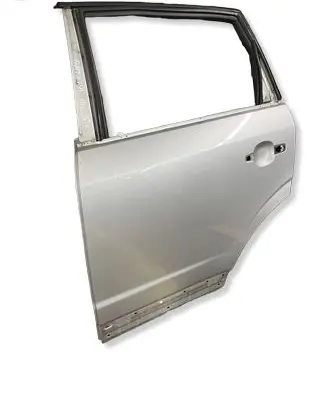 Opel Antara Rear door