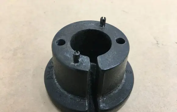 Land Rover Range Rover L322 Coil spring mount AH422B536AA