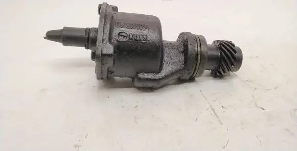 Audi A4 S4 B5 8D Vacuum pump 028207A