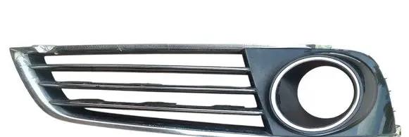 Audi A8 S8 D3 4E Front fog light trim/grill 4H0807680D