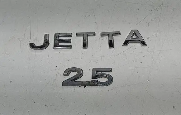 Volkswagen Jetta V Manufacturers badge/model letters 