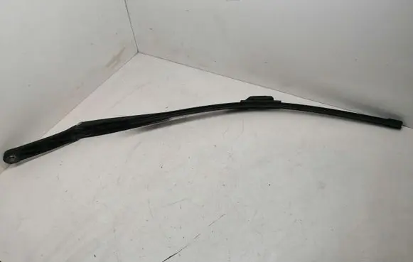 Volkswagen Golf VI Front wiper blade arm 1Q1955409