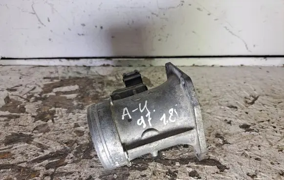 Audi A4 S4 B5 8D Mass air flow meter 037906461B AFH6010A
