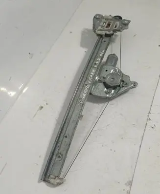 Suzuki Grand Vitara II Front door electric window regulator 