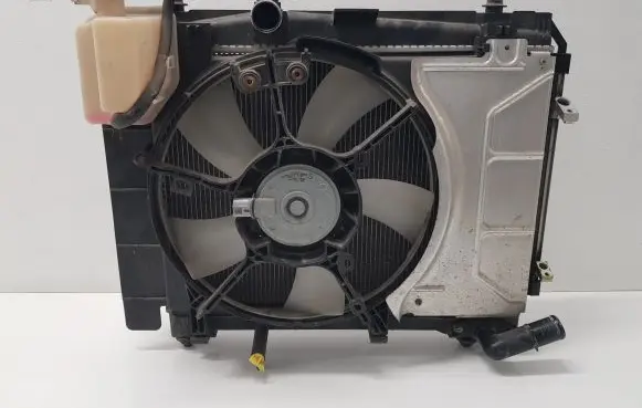 Toyota Verso-S Radiator set 4221746372 4227506443 1680007290