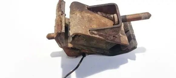 SsangYong Rexton Engine mount bracket 2071008100 20710-08100