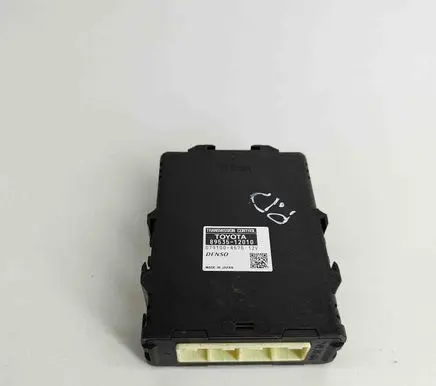 Toyota Auris E180 Gearbox control unit/module 8953512010