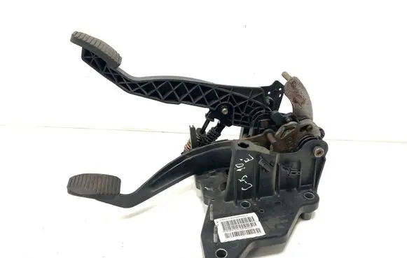 Citroen C5 Pedal assembly 9661408580 9663998380 169048P