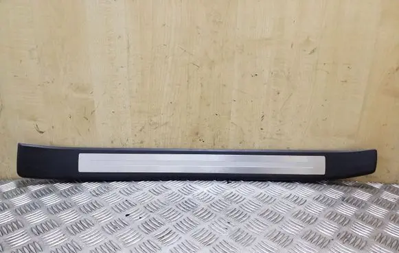 Seat Exeo (3R) Front sill trim cover 8E0853374P