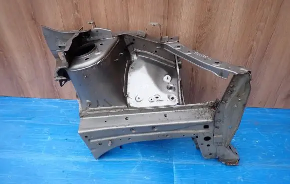 Nissan Pulsar Front side member 