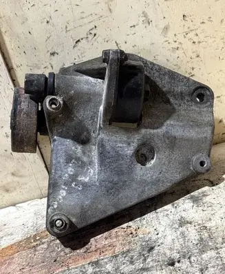 BMW 3 E46 A/C compressor mount bracket 2247388 64552247388