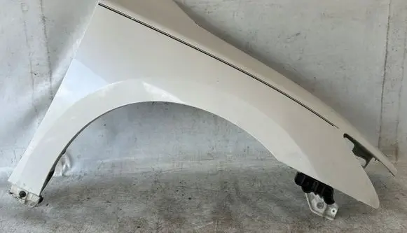 Nissan Maxima A35 Fender