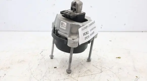 Engine mount bracket