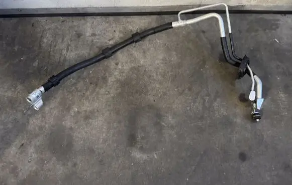 Audi A6 S6 C8 4K Gearbox oil cooler pipe/hose 4K0816738S