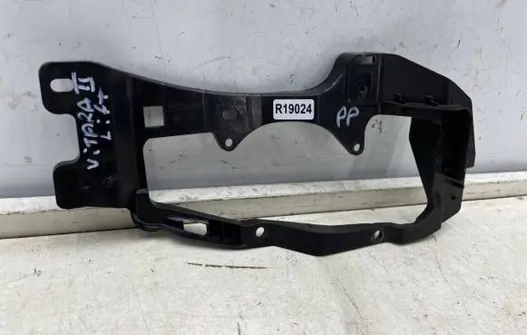 Suzuki Vitara (LY) Headlight/headlamp mounting bracket 35526-86r2
