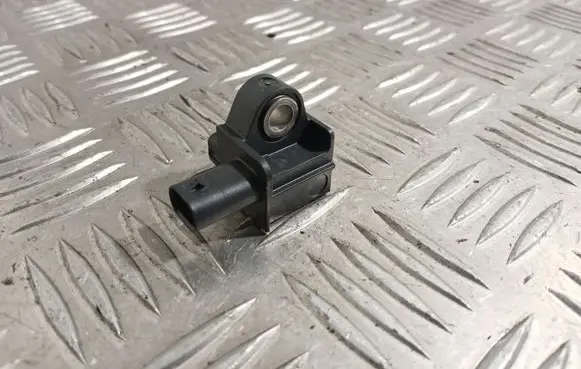 Skoda Rapid (NH) Airbag deployment crash/impact sensor 34D959351