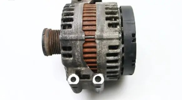 BMW 5 E60 E61 Generator/alternator 7550968
