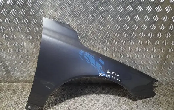 Volvo V70 Fender