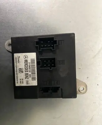 Mercedes-Benz E W211 Comfort/convenience module 2115452132