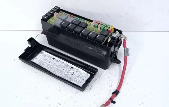 Land Rover Range Rover Sport L320 Fuse module BH3214290ARC
