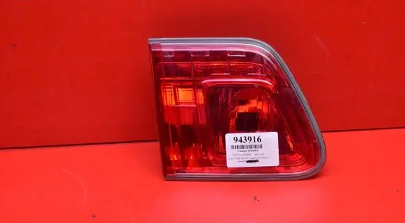Toyota Avensis T270 Rear/tail lights 05-21