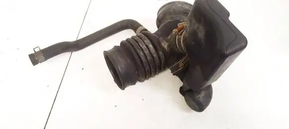 Nissan Primera Air intake hose/pipe AU415