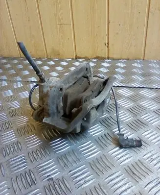 Mercedes-Benz C W203 Front brake caliper