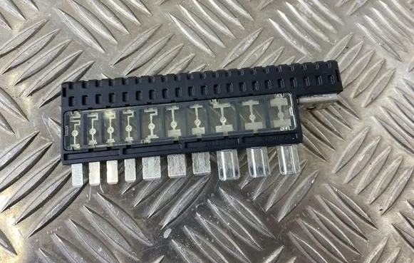 Hyundai Tucson TL Fuse 1898009600