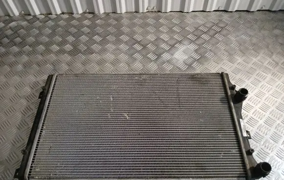 Skoda Octavia Mk2 (1Z) Coolant radiator 1K0121253H