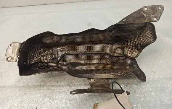 Mercedes-Benz E W212 Heat shield in engine bay A6420903141
