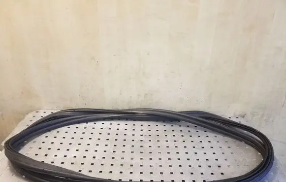 Ford Mondeo MK IV Trunk rubber seal (body) 