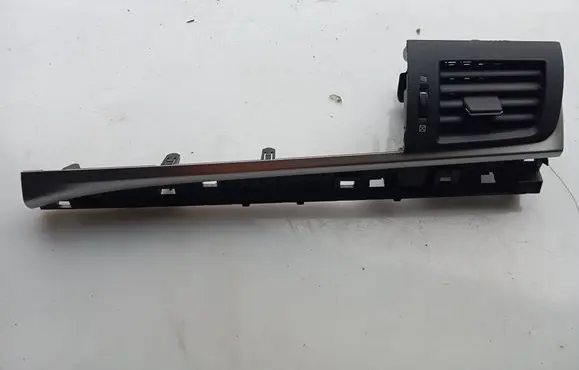 Lexus CT 200H Panel trim 5566276030
