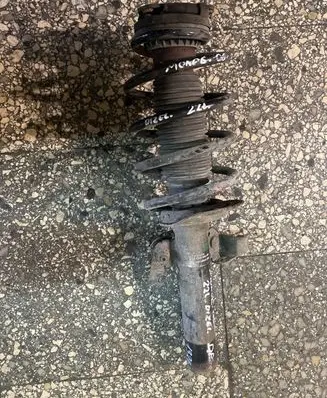 Ford Mondeo Mk III Front shock absorber/damper