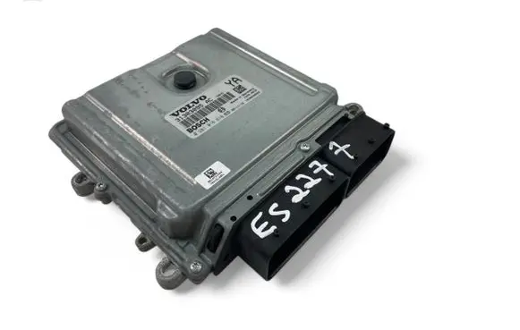 Volvo V70 Engine control unit/module ECU 31303095AC 0281016616