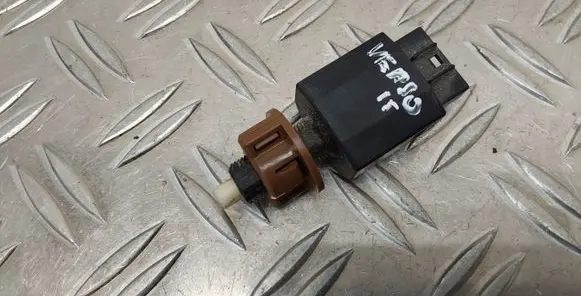 Toyota Verso Brake pedal sensor switch