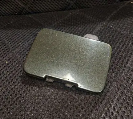 Volvo V70 Front tow hook cap/cover 08693734