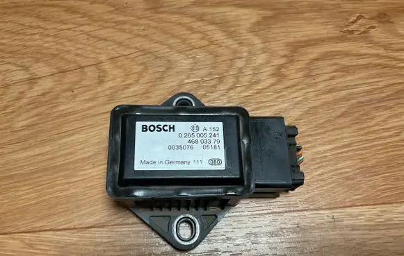 Alfa Romeo 147 ESP acceleration yaw rate sensor 0265005241