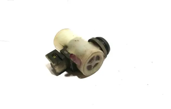 Nissan Navara Windscreen/windshield washer pump MITSUBA