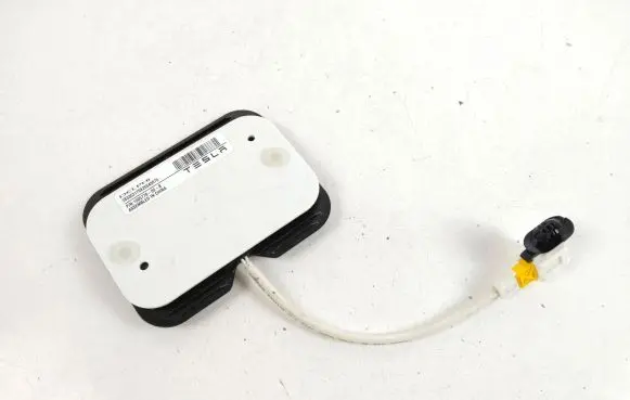 Tesla Model S Sensor 100577800B 283333170