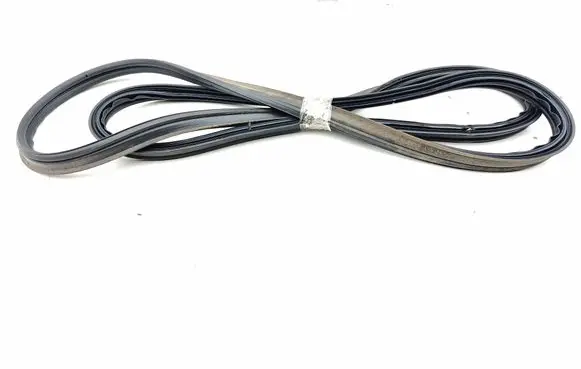 Suzuki Vitara (LY) Trunk rubber seal (body) 