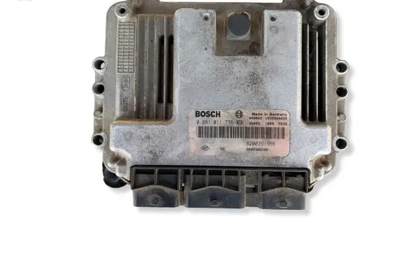 Renault Megane I Engine control unit/module 8200391966 0281011776 8200386508