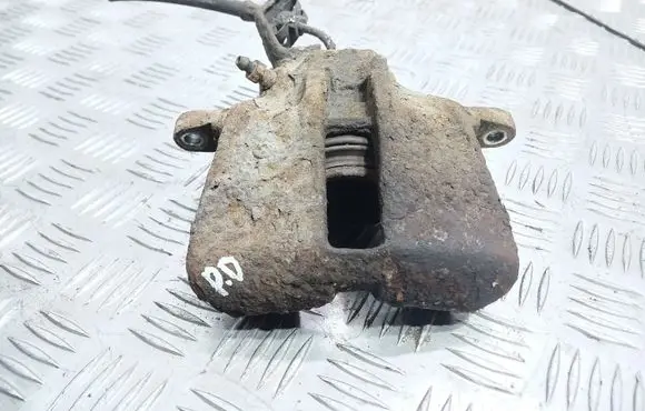 Volkswagen PASSAT B4 Front brake caliper
