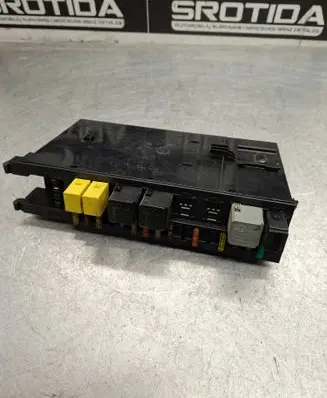 Mercedes-Benz E W211 Fuse module 2115453401