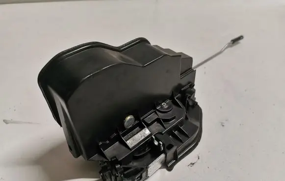BMW 4 F36 Gran coupe Rear door lock 7202147