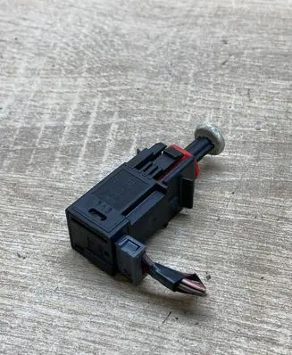 Opel Vectra C Brake pedal sensor switch 09185906
